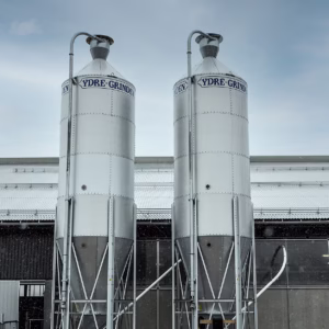 Feed silo