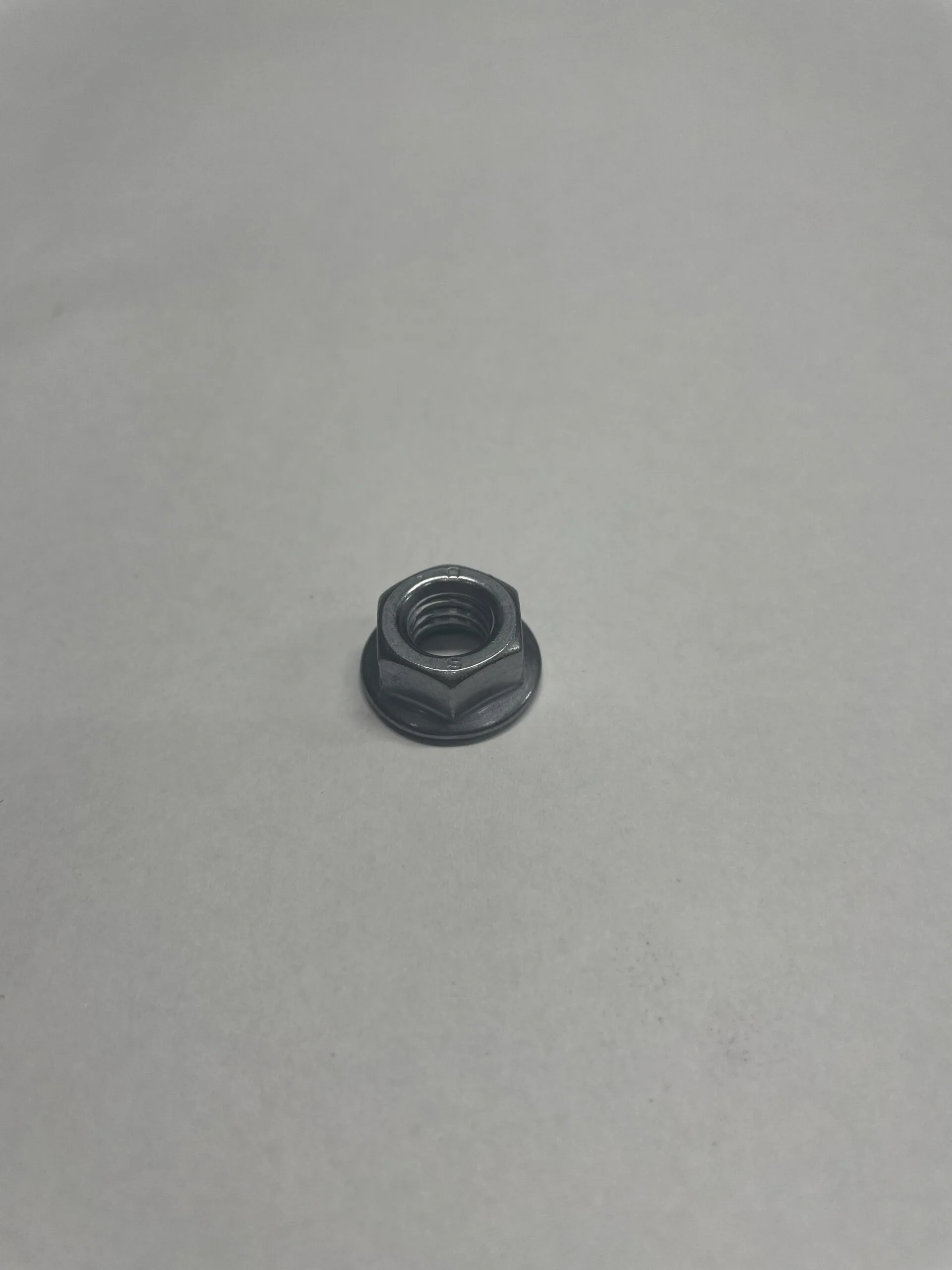 Mutter M8 fläns Zink-Nickel